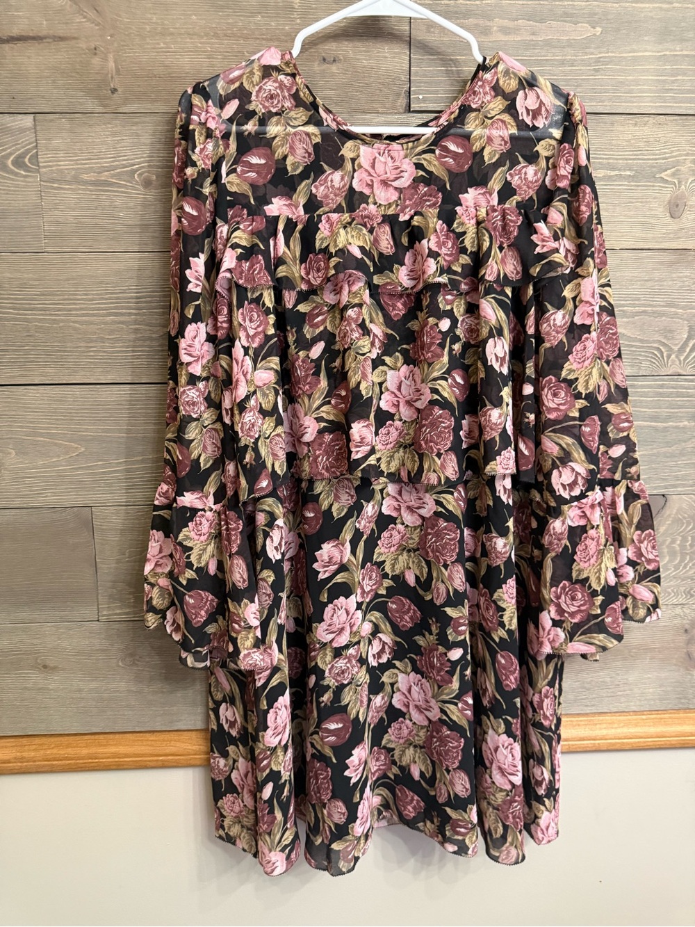NWT Wilfred by Aritzia Floral Flare Sleeve Dress $158 Retail